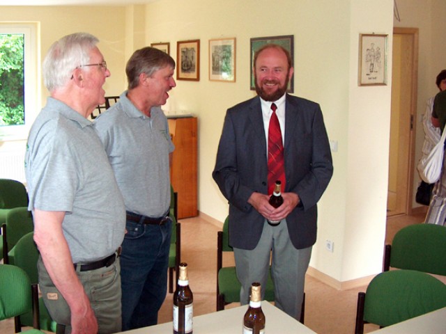 1970157437_1219422787